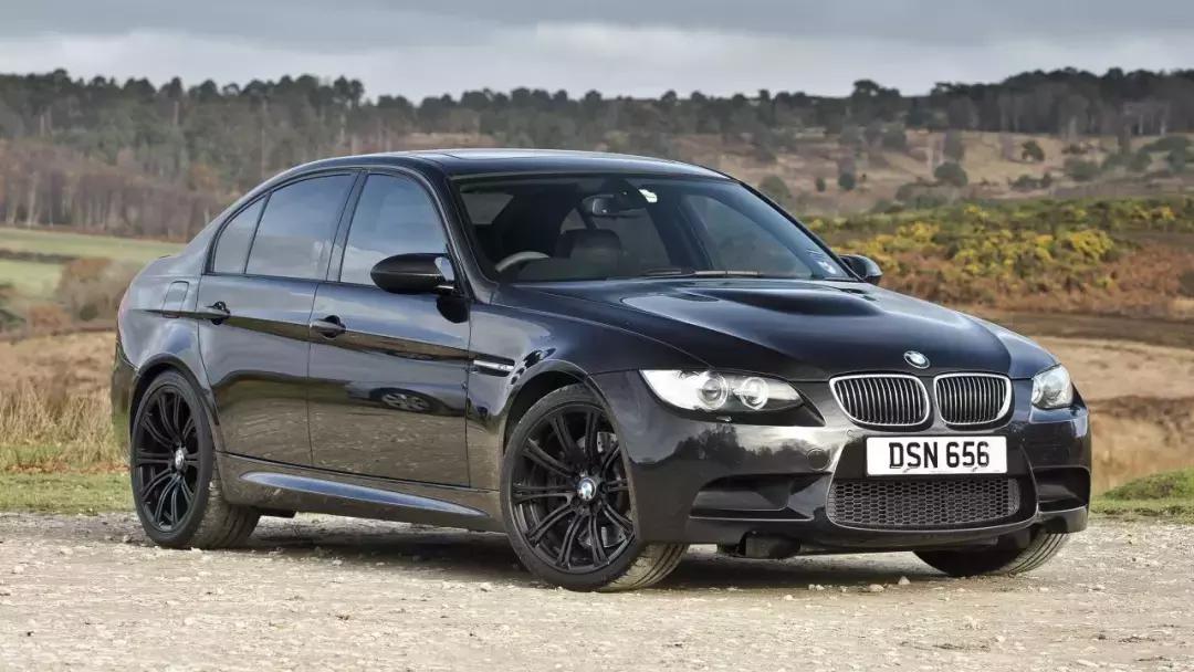 它不在了小说知乎,最后一款3系