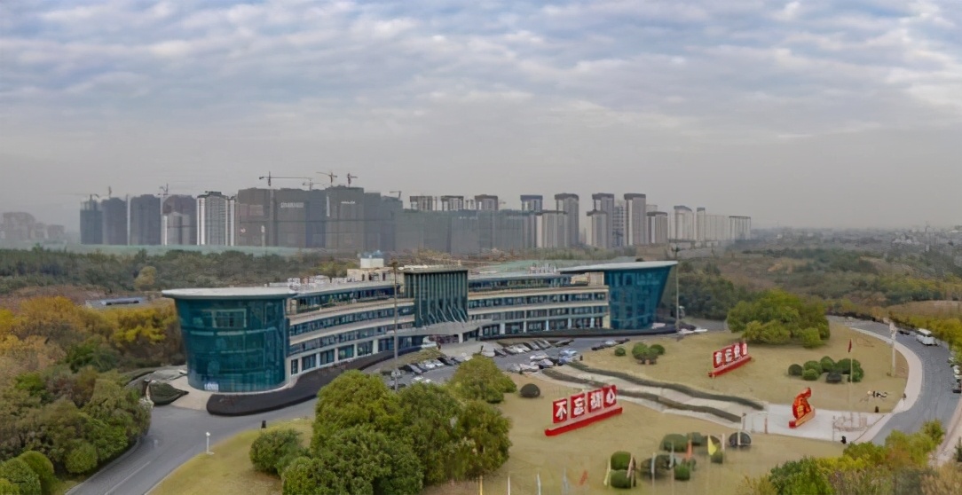 义乌和金华哪个发展更好,义乌和温州哪个知名度高