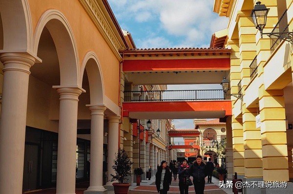 重庆佛罗伦萨小镇好玩吗,2024年佛罗伦萨小镇今天开门吗