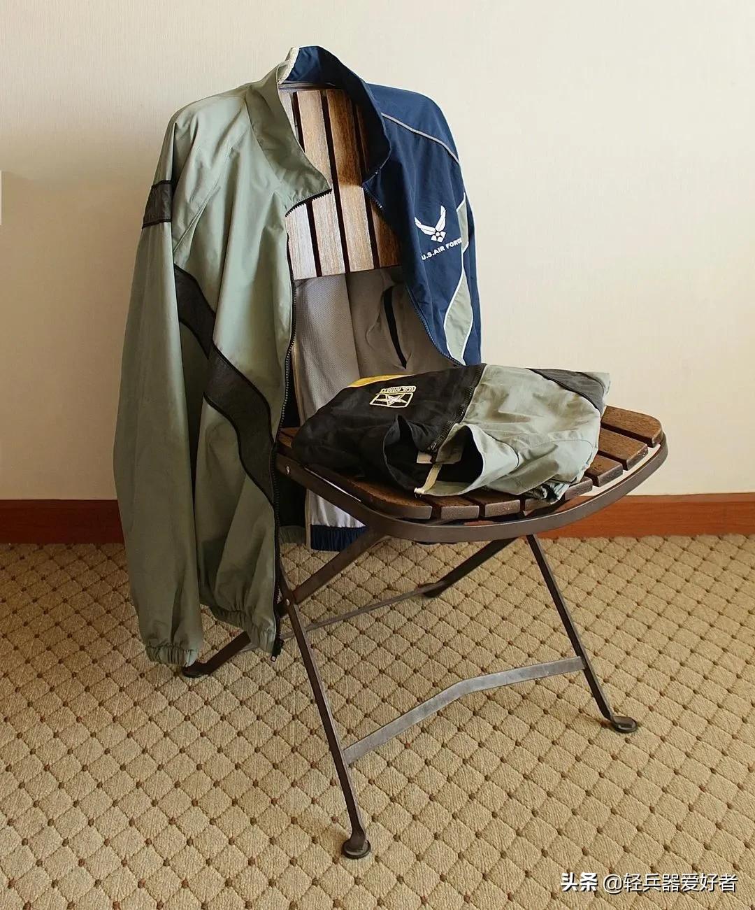 什么？为战争而生的旧军服，摇身一变成竟成为潮流时尚宠儿