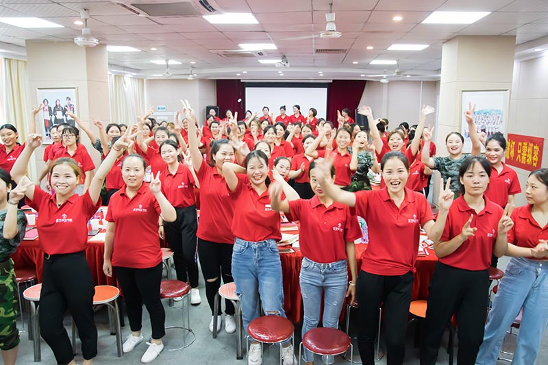 韶关化妆培训学校学费,成都化妆培训学校学费