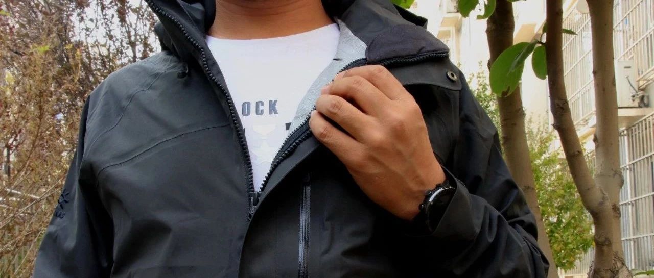 性价比最高的户外冲锋衣,户外防风薄款冲锋衣凯乐石