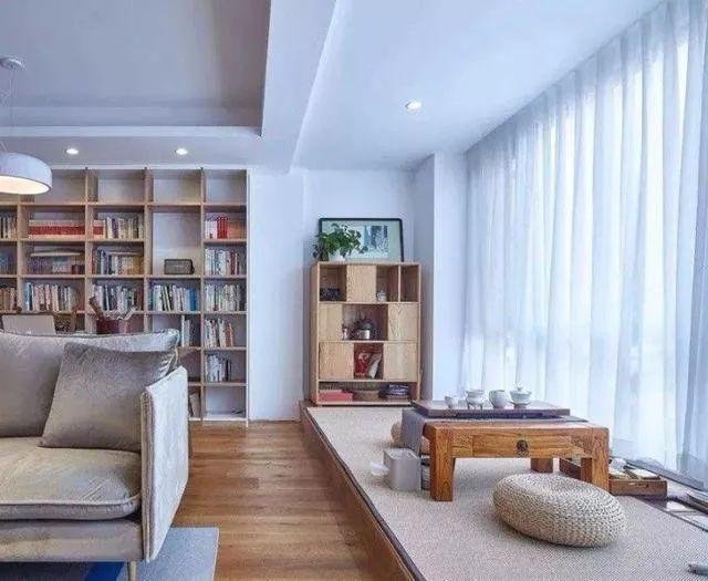 没阳台的客厅怎么装修实木,无阳台的客厅怎么设计