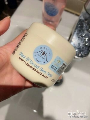 50岁女人适合用什么平价面膜,明星推荐好用平价的睡眠修复面膜