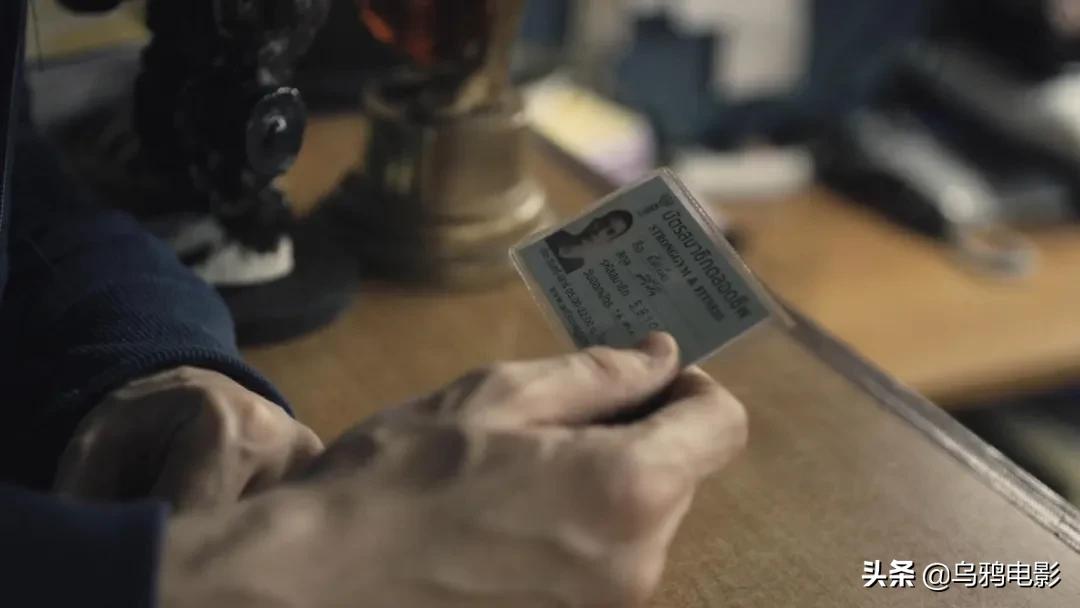 年度票房冠军，成人世界的赤裸真相，这片扒光了给你看