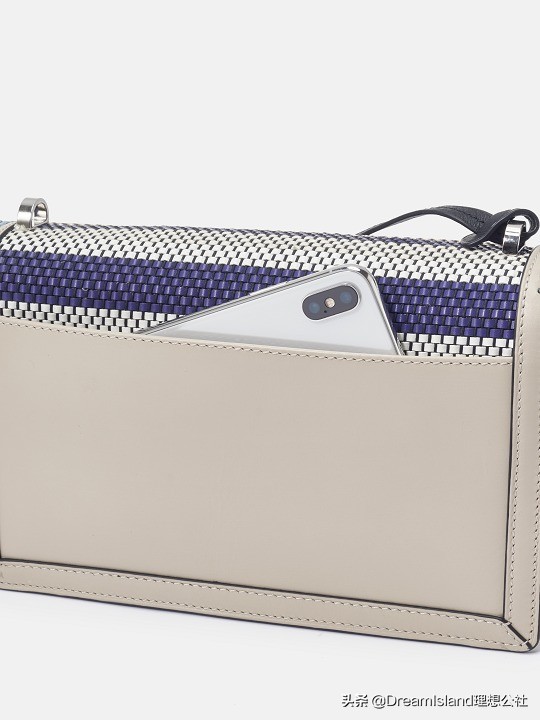 loewe半月形手袋手提包,loewe走秀款包包