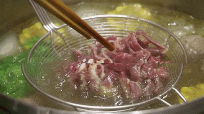 一碗蘸料汁制造出来的美食等待……