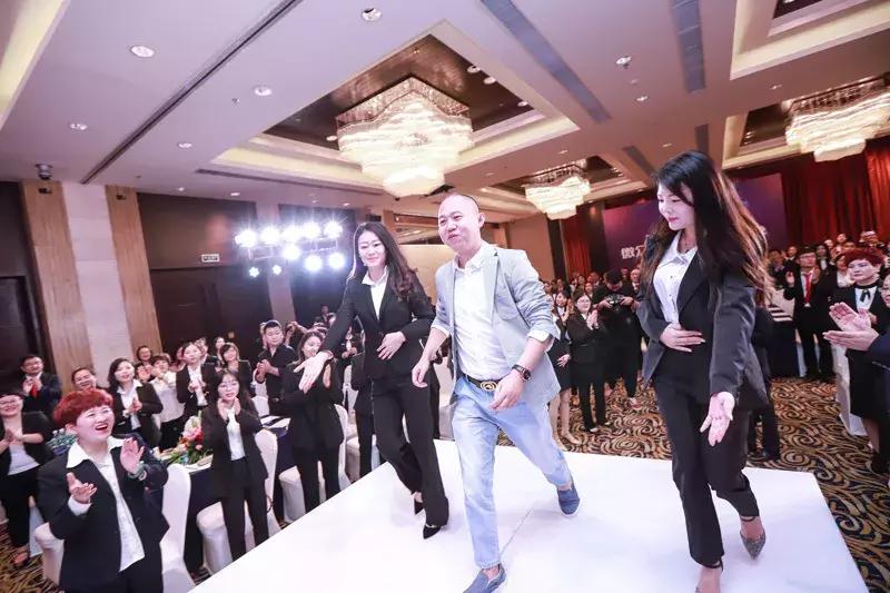 首届招商会圆满成功,首届大型招商会