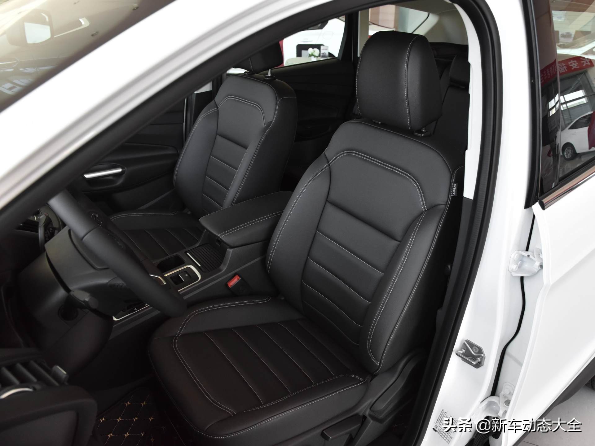 美系suv油耗最低六个油,美系福特suv