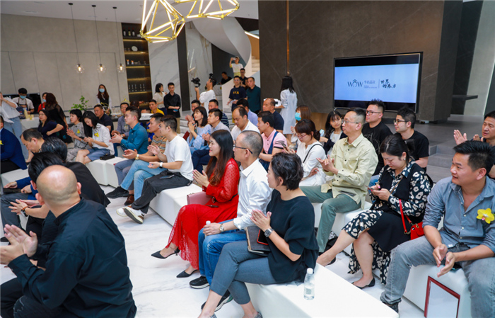 最具建筑感总部展厅亮相！华岩品致打造“百店百面”赋能“牛商”