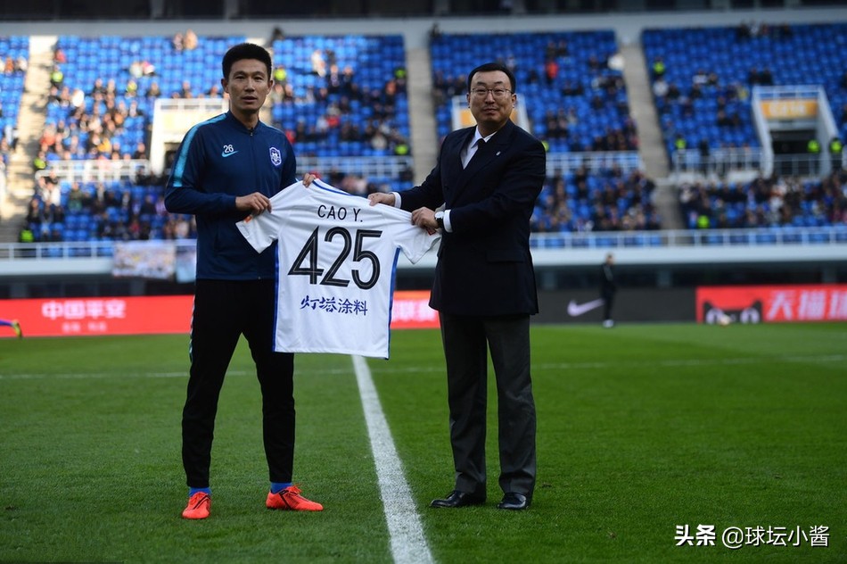 两球完胜！泰达赛季完美收官，老队长退役预示一个时代的圆满落幕