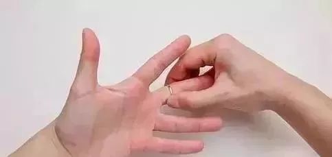 空心黄金戒指变形最简单修复方法,黄金戒指变形了怎么修