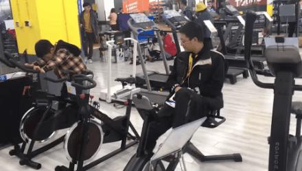 迪卡侬吸引人的地方,迪卡侬蹦床乐园