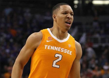 新秀威廉姆斯nba2kol2,罗伯特威廉姆斯和霍福德