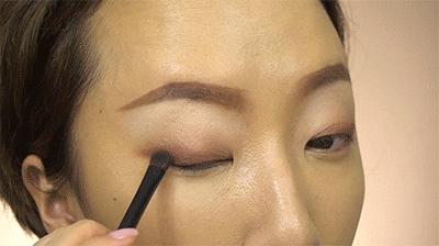 单眼皮眼妆的画法初学者视频,圆眼单眼皮内眦赘皮眼妆画法
