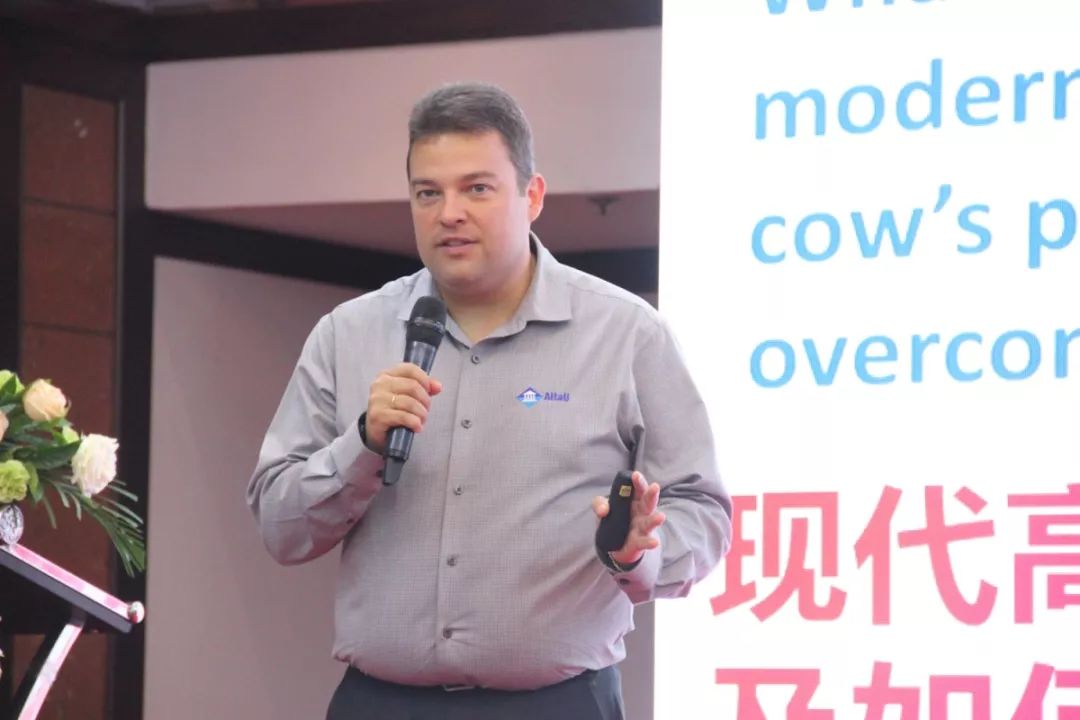 多多牧场高产奶牛的寿命,奶牛生产前有哪些症状