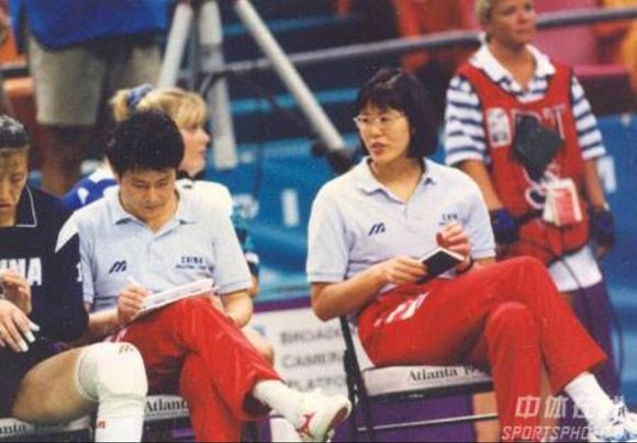 郎平排坛第一人,郎平从铁榔头到一代名帅