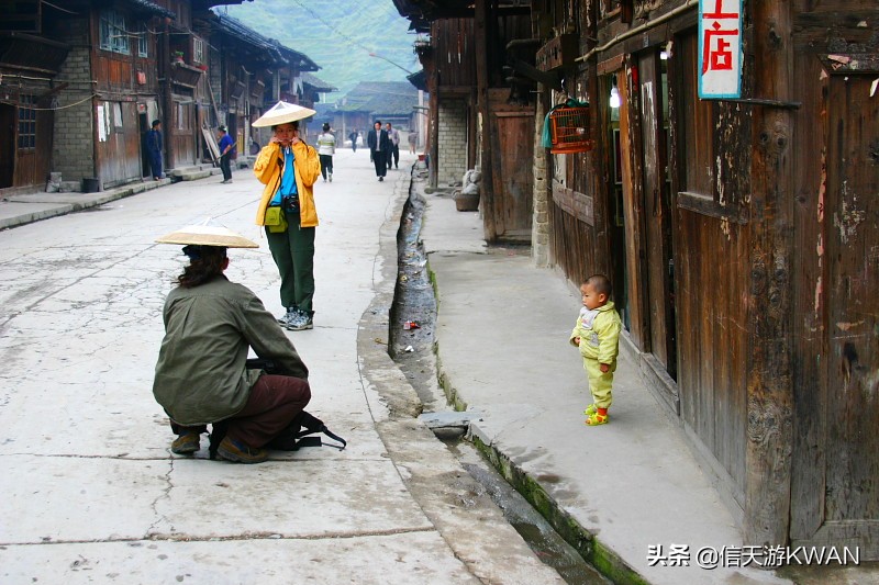 余秋雨关于西江千户苗寨的名句,西江千户苗寨以美丽回答一切