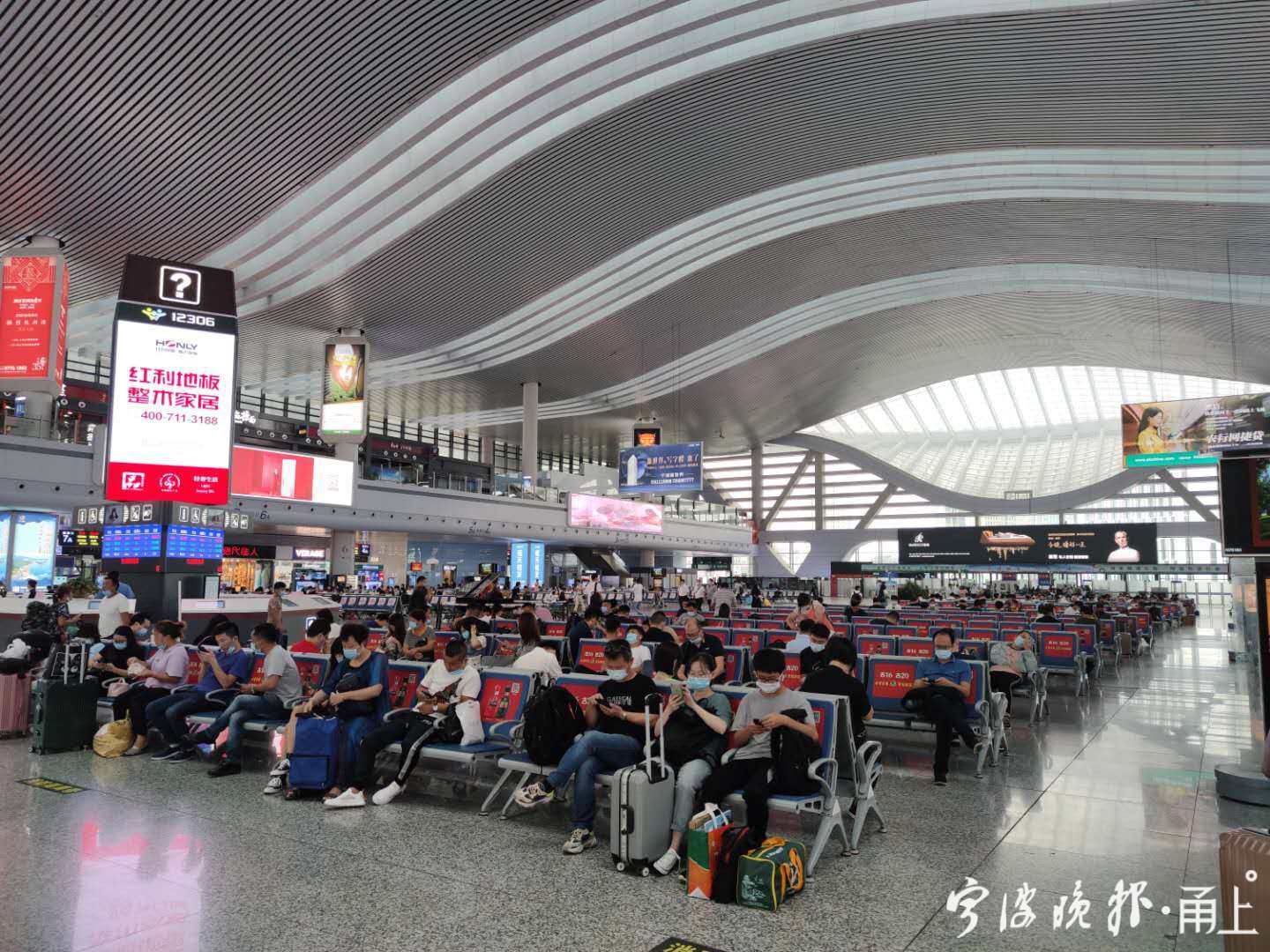 火车站儿童没有身份证怎么进,铁路儿童票没有身份证怎么办