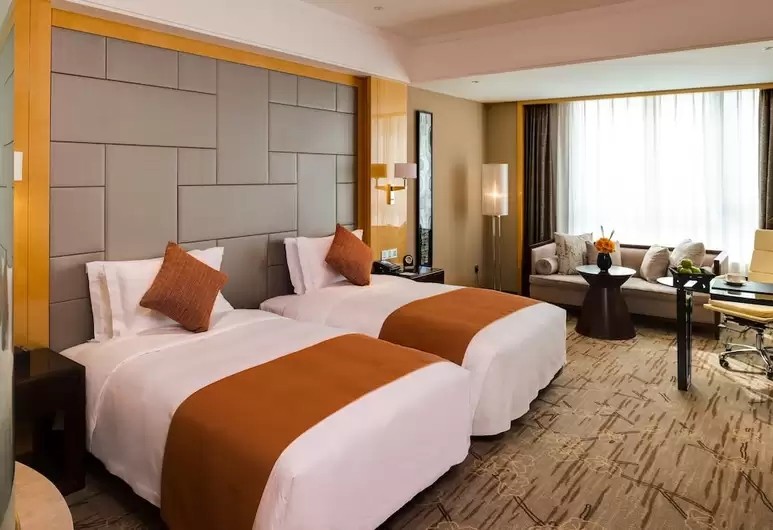 广州日航酒店附近好玩的地方,广州日航酒店是几星级