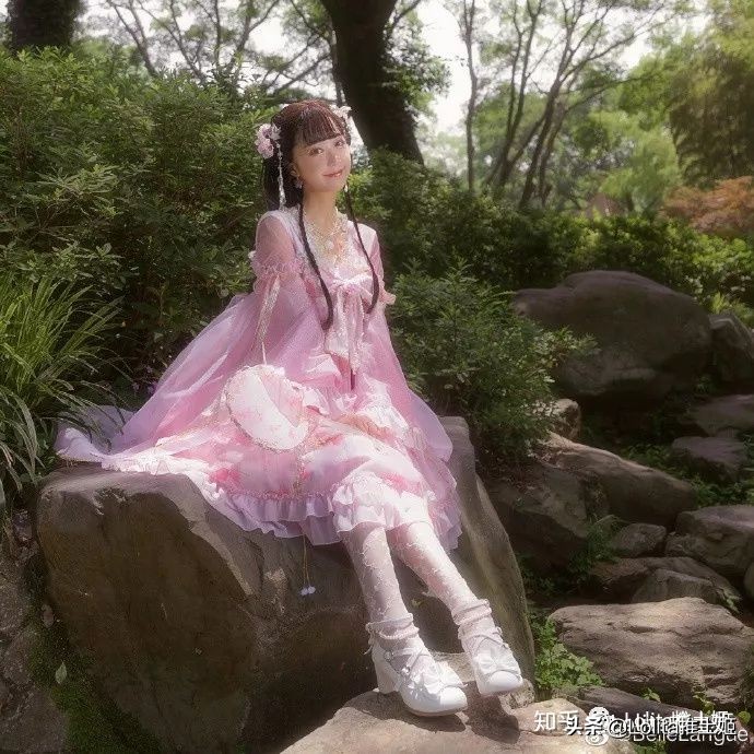 Lolita每日精选｜7月7日，坚持自己所爱的