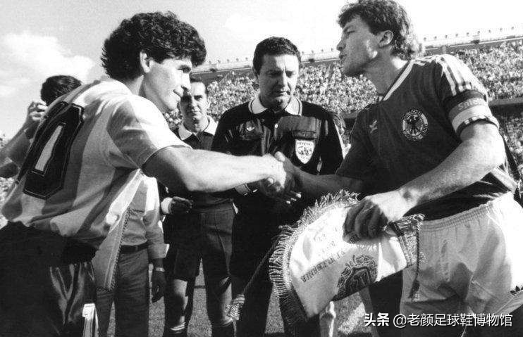 世界足坛历史第一队长,世界足球先生2018第一名