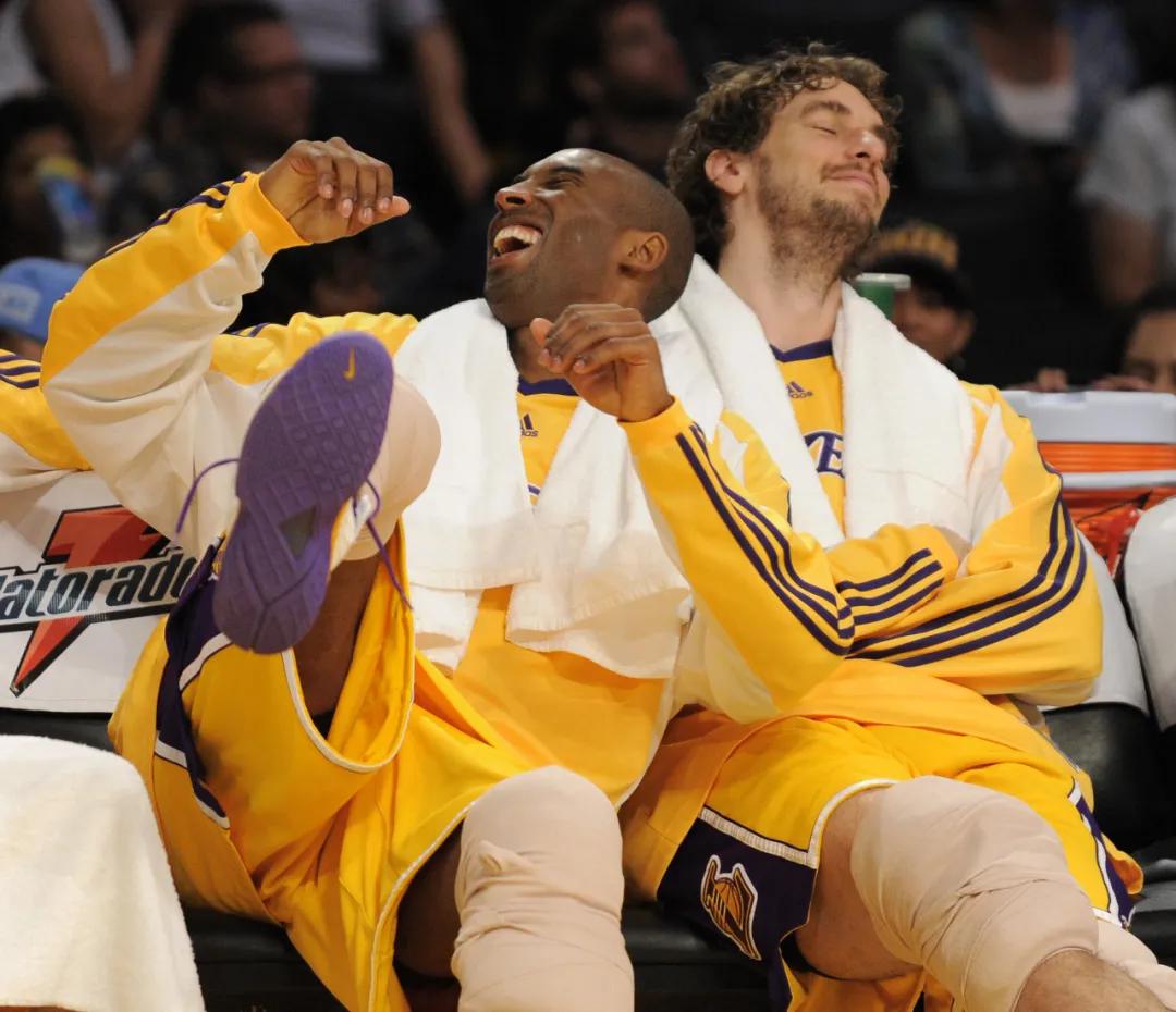 加索尔退役仪式说西班牙语,加索尔谈退役视频完整版