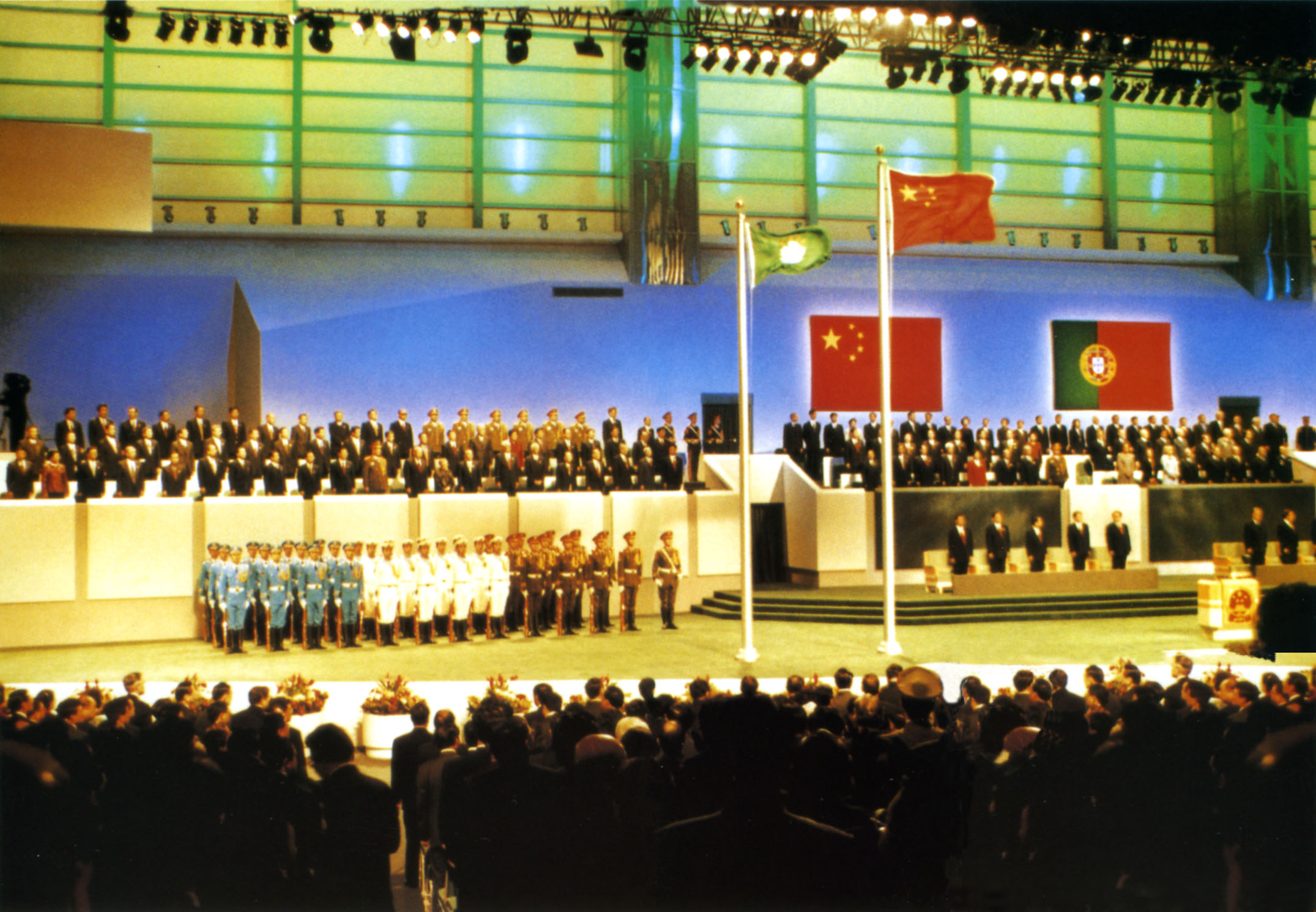 历史证明世界大国没有退路,历史上各个世纪的强国