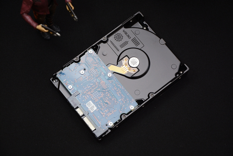 东芝硬盘p300系列与旧款差别,东芝p300机械硬盘1t是几个磁头