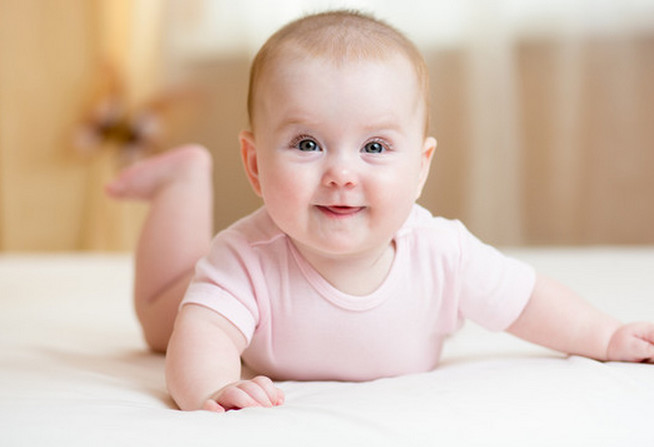 宝宝淹脖子导致破皮抹什么好得快,婴儿脖子淹了破皮可以擦紫草油吗