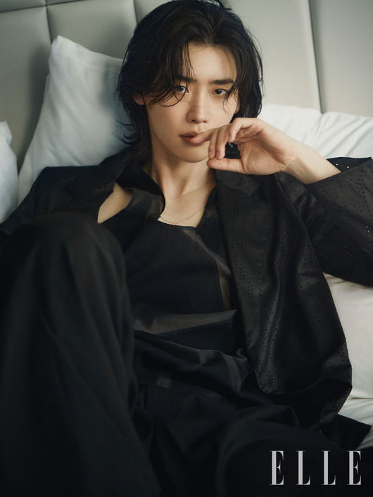 老公变老婆？韩国顶流男神*队军**退伍后变“美女”，网友：我可以