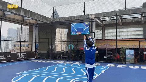 麦迪5代球上脚,麦迪四代复刻过程