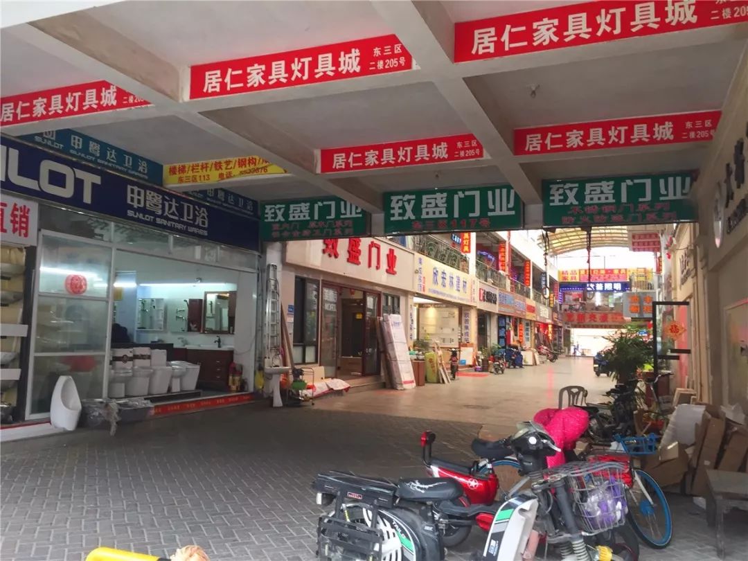 厦门10元店小商品最全批发市场,厦门最大的一级批发市场