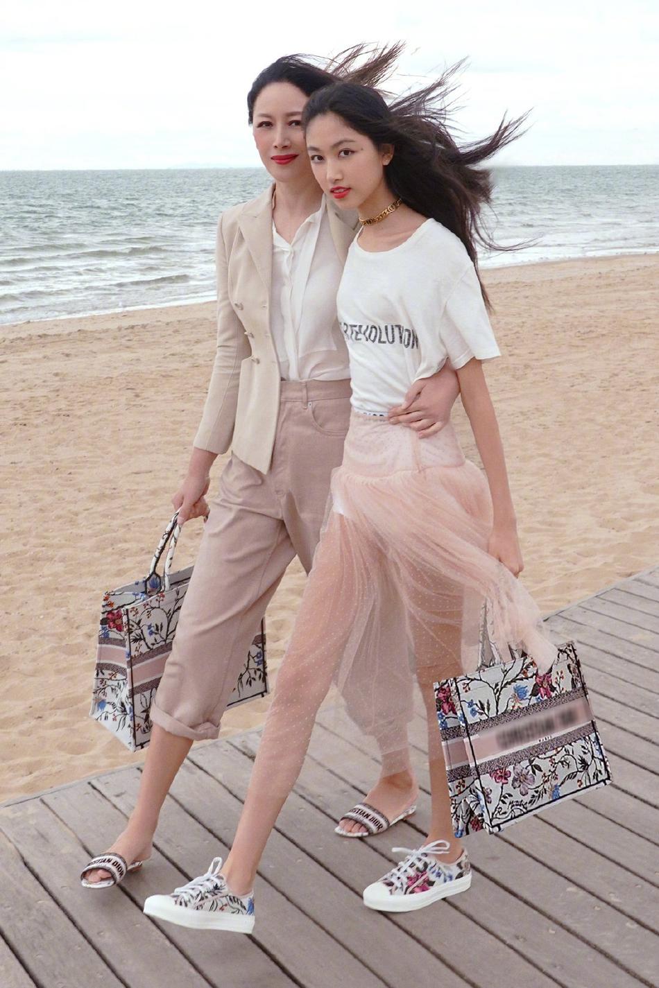 身高188cm的琦琦,琦琦黑色连衣裙