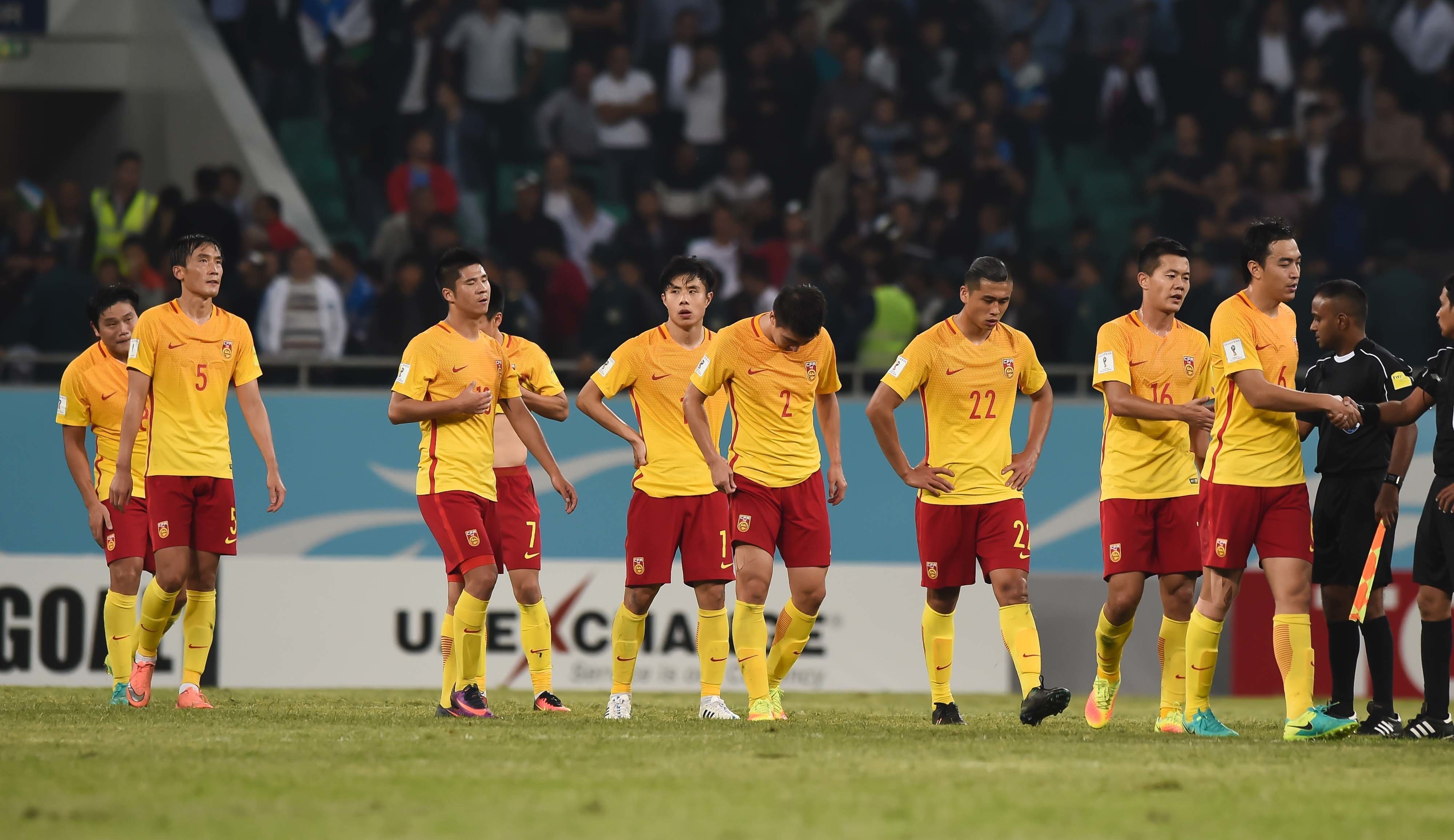 国足某队员：12强赛的时候为什么会前途黯淡呢？这些都没有意义