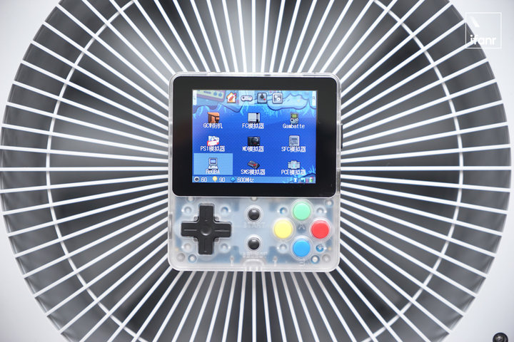 真正的复古掌机,可玩性最高的怀旧掌机