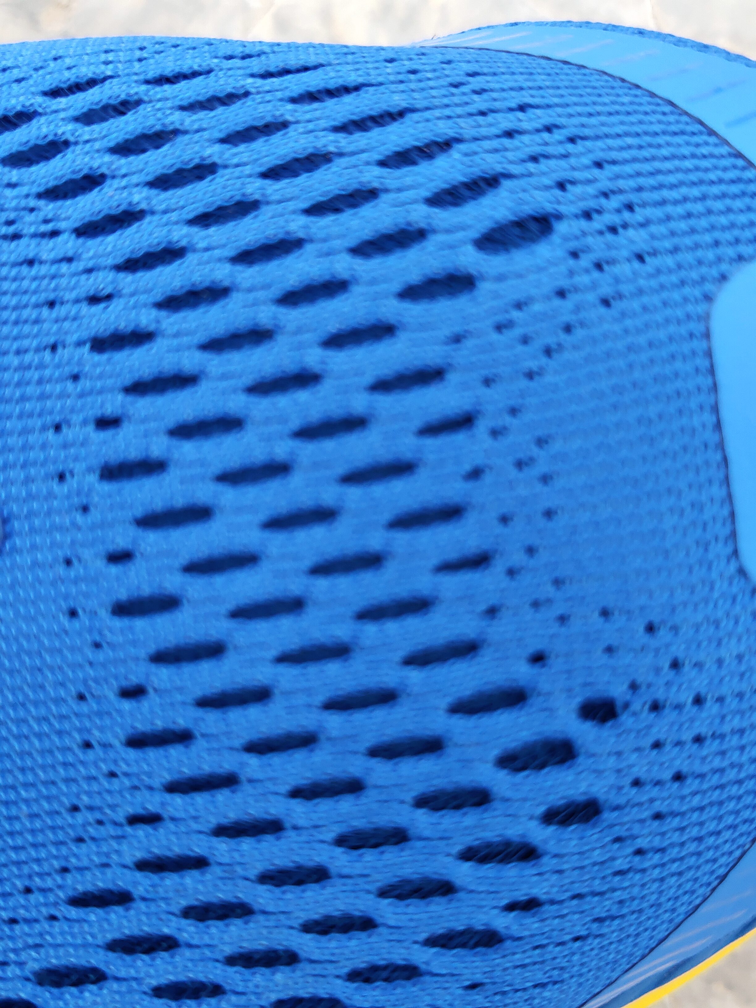 hoka克里夫顿跑鞋测评真假,稳定支撑缓震跑鞋评测