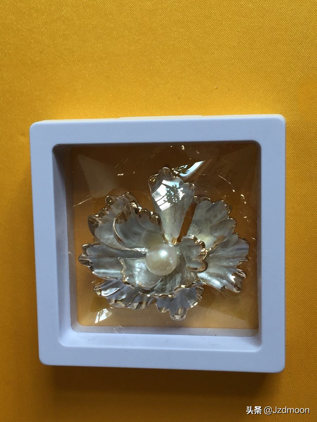 珍珠高级感胸针,天然珍珠时尚款胸针