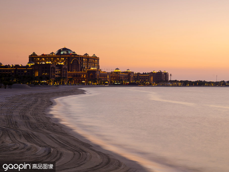 世界上最豪华的八星级酒店，没住过先看看