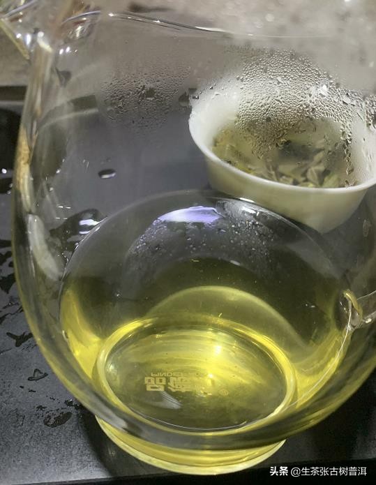 冰岛普洱生茶回甘,云南冰岛古树普洱生茶