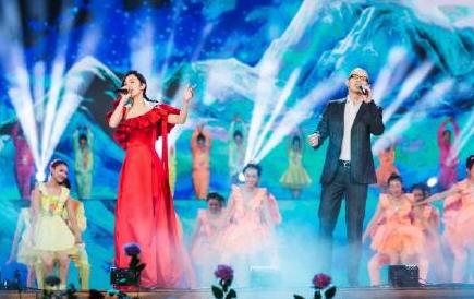 谭维维超女决赛歌曲,李宇春张靓颖尚雯婕谭维维