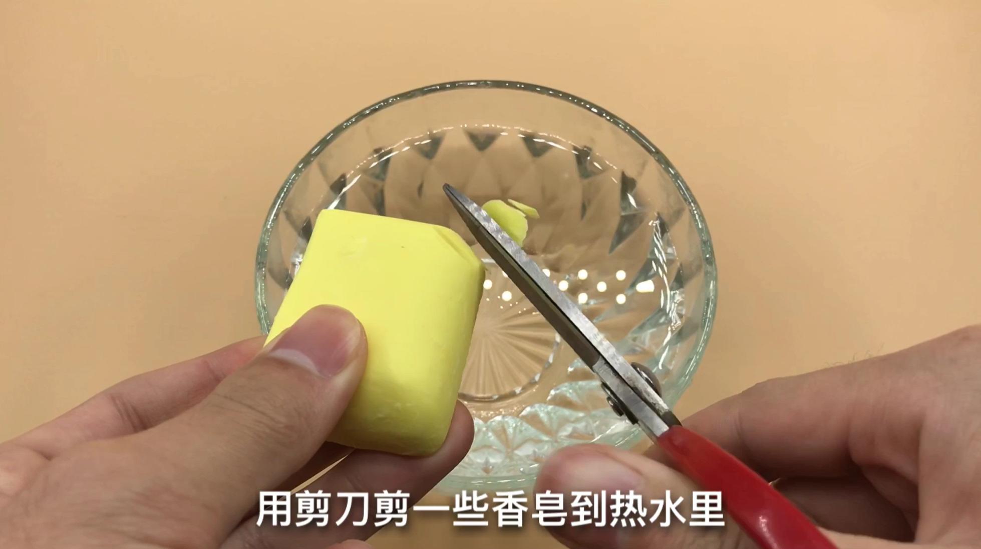 502把手指和木棍粘在一起怎么办,手指被502粘住再滴一滴502可以吗