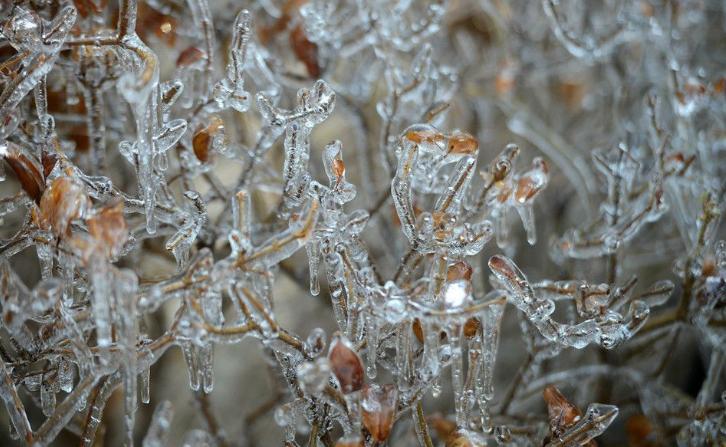 电热水龙头冬天结冰怎么处理,农村水龙头结冰