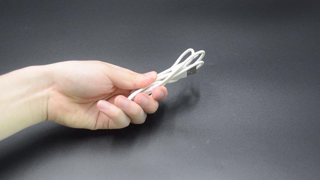 你家里有橡皮筋吗？这样用途太聪明了，解决了很多男女人的困扰