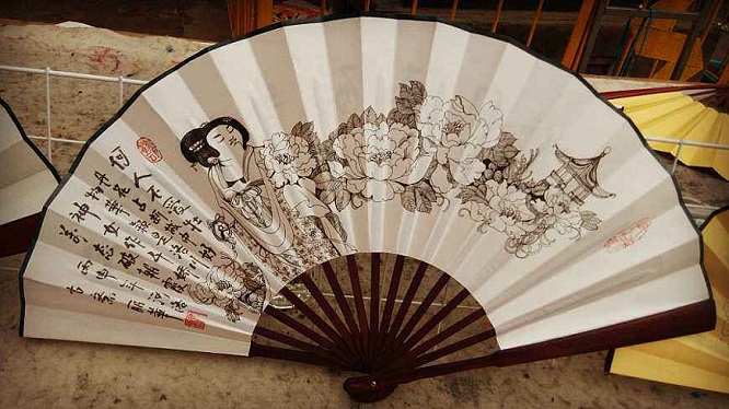 宋朝文人用折扇体现的性格特点,宋朝扇子