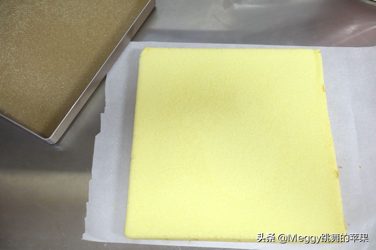 肉松蛋糕卷控出油,肉松蛋糕卷香甜咸香松软馋哭了