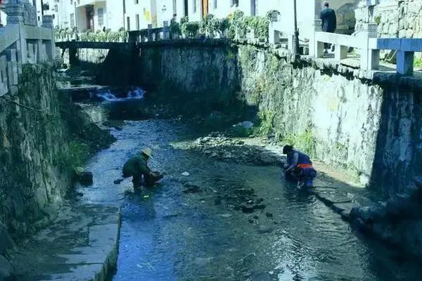 皖南绩溪仁里古村游记,打卡千年水街绩溪坎头古村落