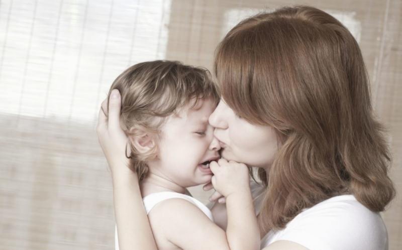 宝宝断奶哭闹不自主入睡怎么办,宝宝断奶烦躁不安怎么办