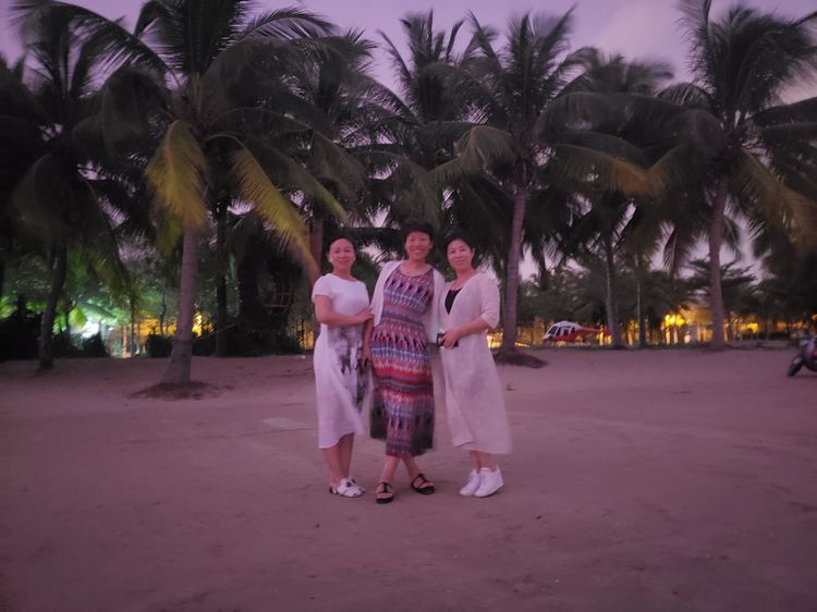 三亚冲浪旅行攻略,去三亚旅游看海