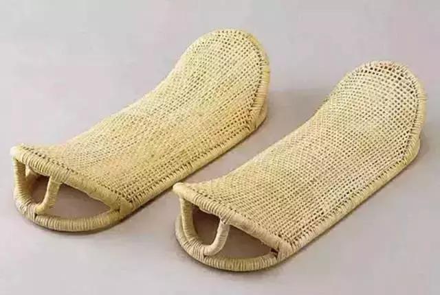 古代经典瓷枕,一枕清凉入梦来阅读